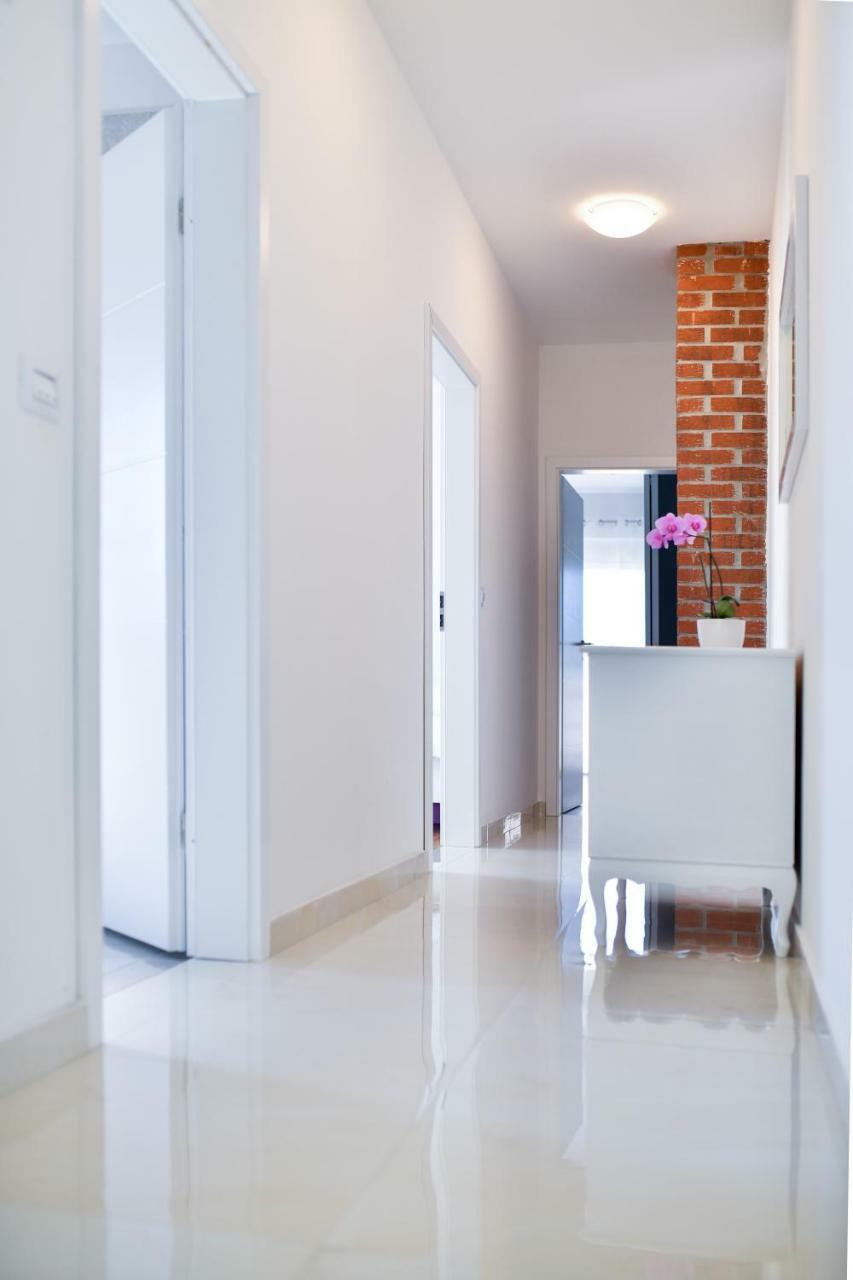 Apartman Space ราชานาส ภายนอก รูปภาพ